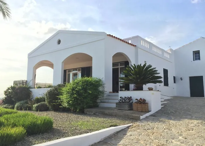 Вилла Binialmesc *