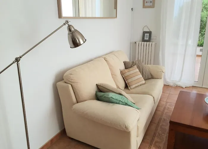 Вилла Binialmesc *