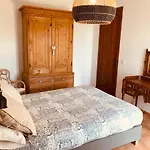 Villa Binialmesc *